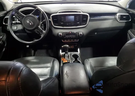 2016 Kia Sorento Ex z USA, uszkodzony, nr VIN 5XYPHDA55GG142938